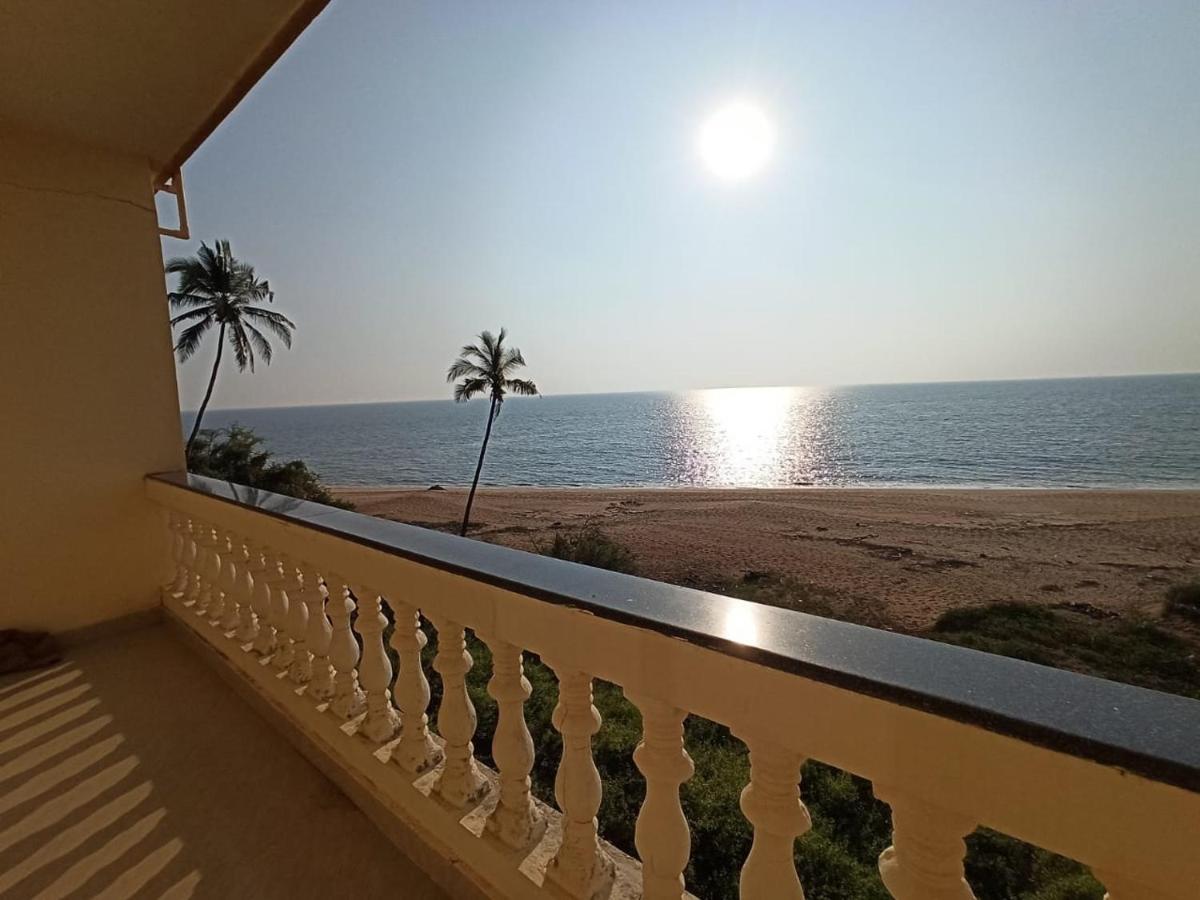 Saguntara Beach Homestay Vengurla Kültér fotó